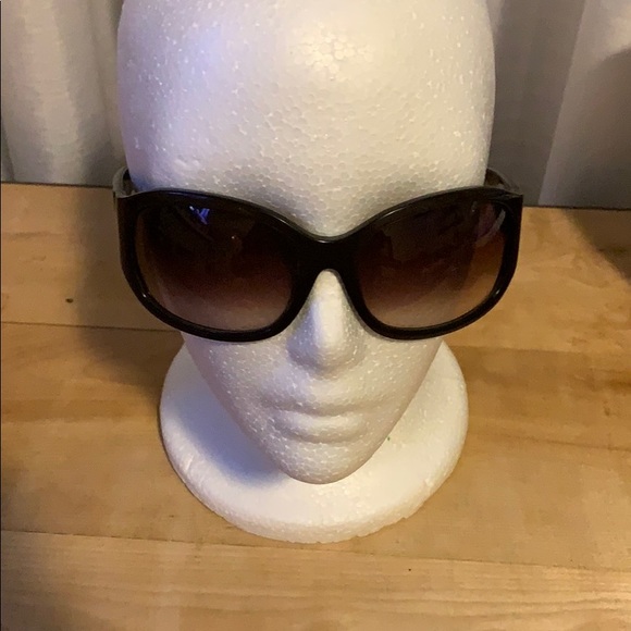 Juicy Couture Sunglasses - Picture 4 of 4